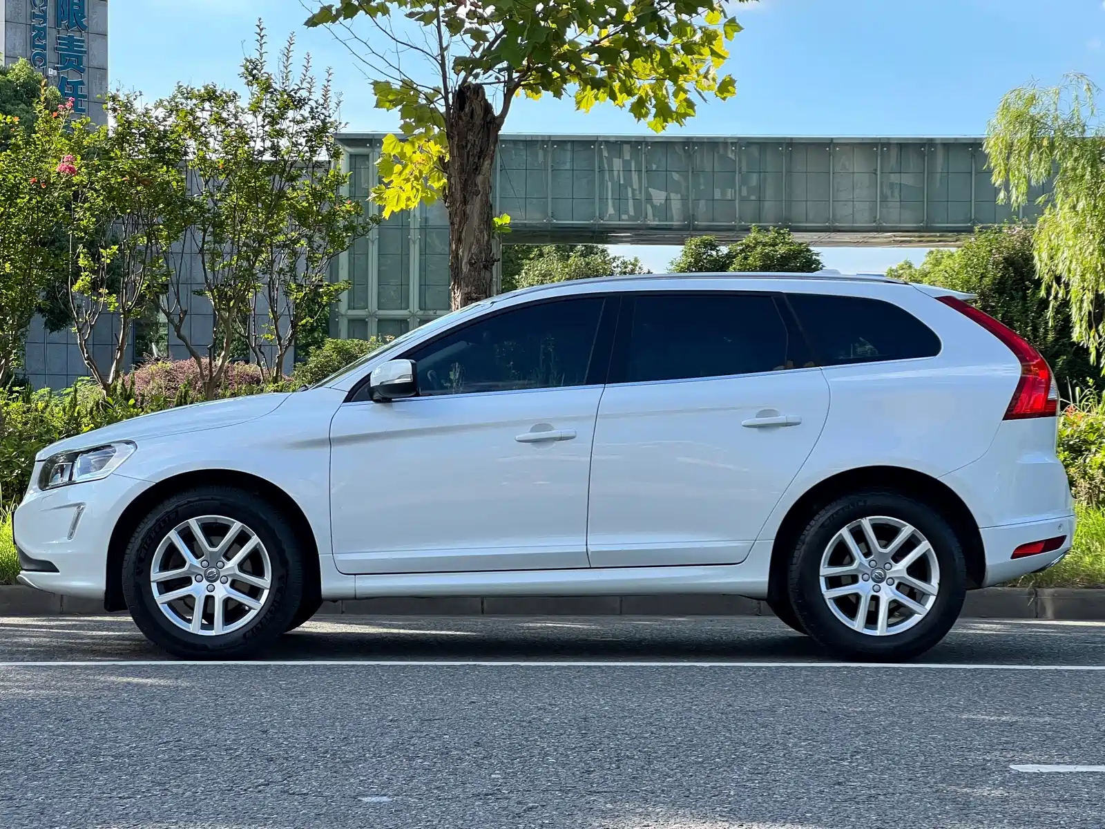 Фото 5 - Volvo XC60