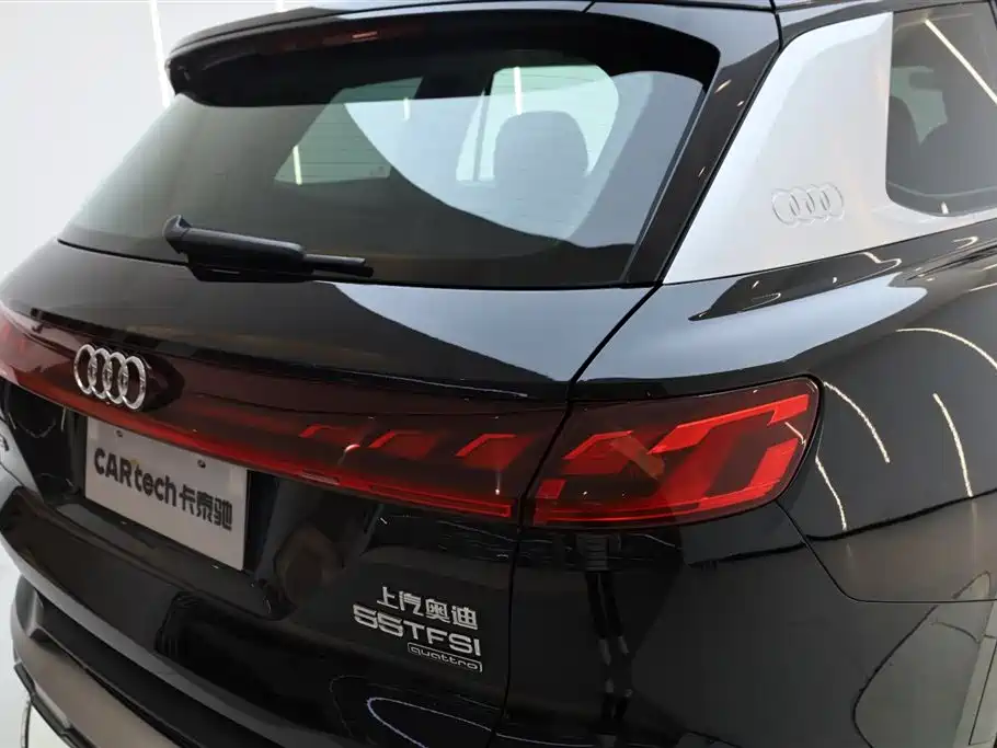 Audi Q6 2024 40 TFSI quattro Cloud View Yulin Package 7-seater фото 10