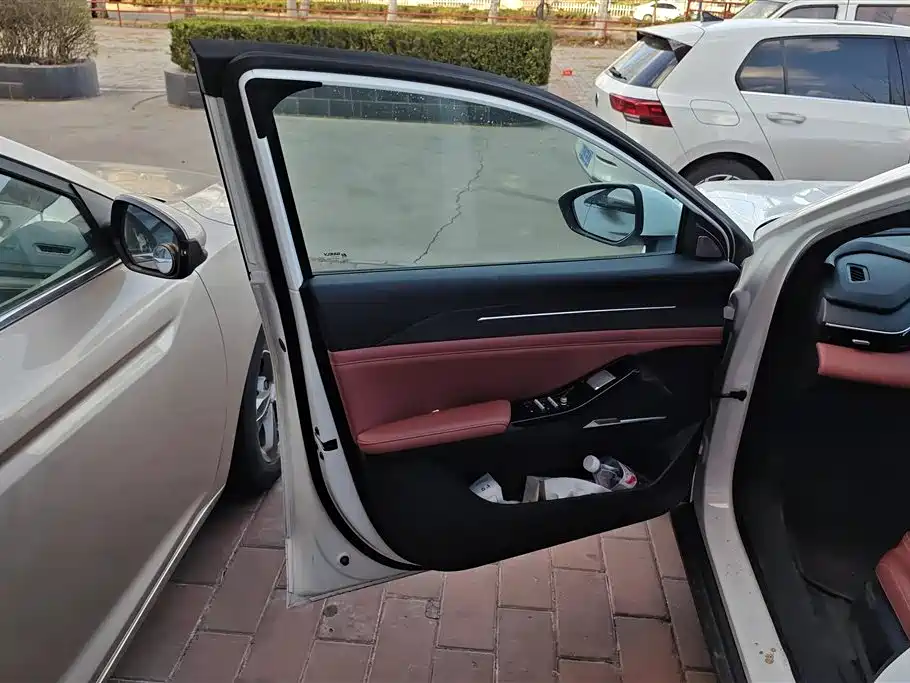 GEELY GALAXY GALAXY L6