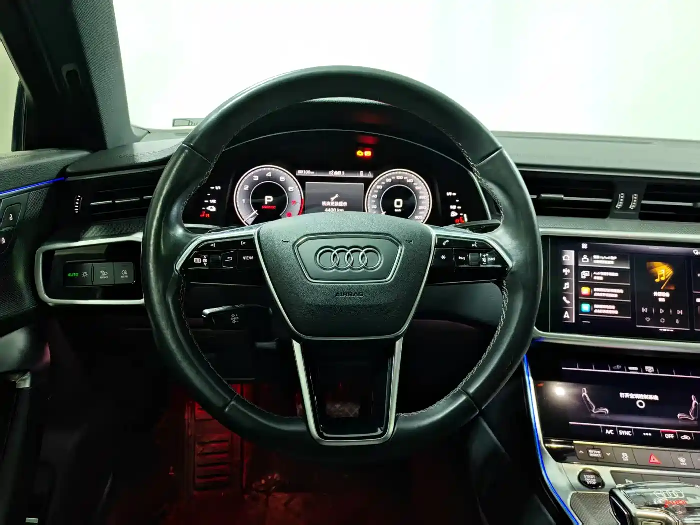 Audi A6L New Energy 2022 55 TFSI e quattro фото 11