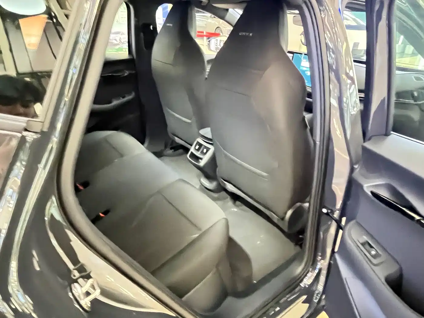 Volkswagen Unique 06 2026 2025 Pure