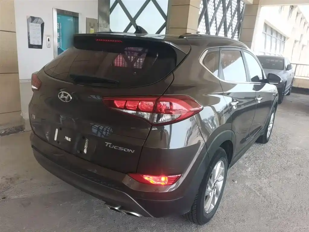 Hyundai Tucson 2015 1.6T Dual Clutch 2WD Smart фото 7