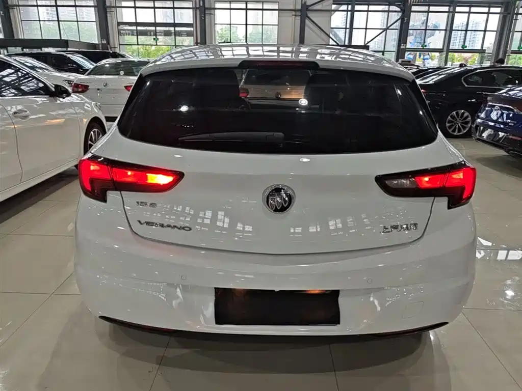 Buick Verano 2016 Hatchback 15S Auto Progressive фото 4