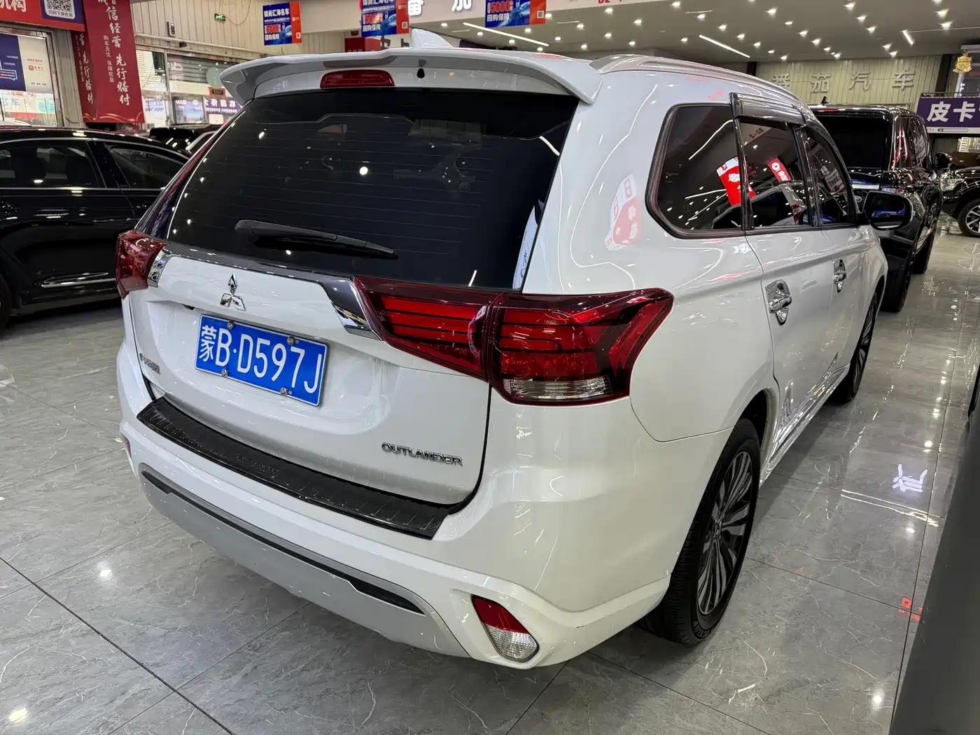 Mitsubishi Outlander 2023 2021 Facelift 2.0L 2WD Comfort Edition 5-Seater
