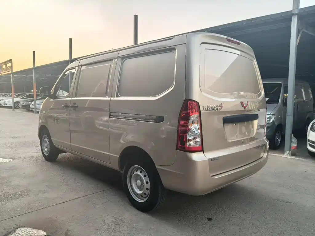 Wuling Motors Wuling Rongguang S 2023 2023 1.5L Basic Sealed Window Van 2-seater
