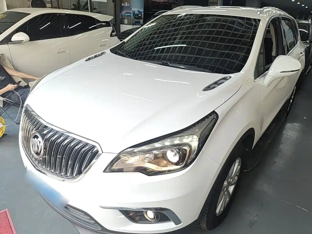 Фото 2 - Buick Envision Plus