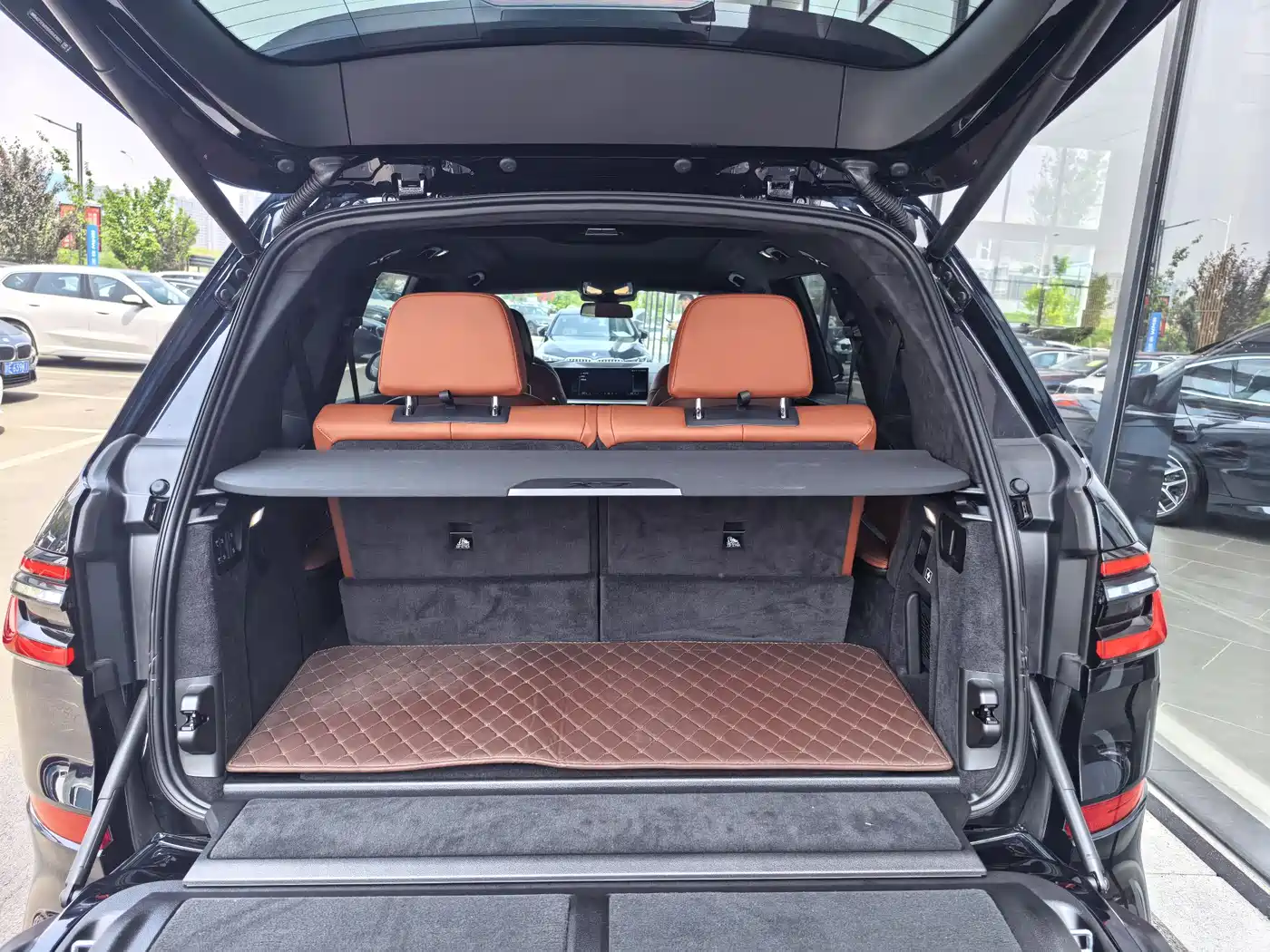 BMW X7 2023 xDrive40i Exclusive M Sport Package фото 10