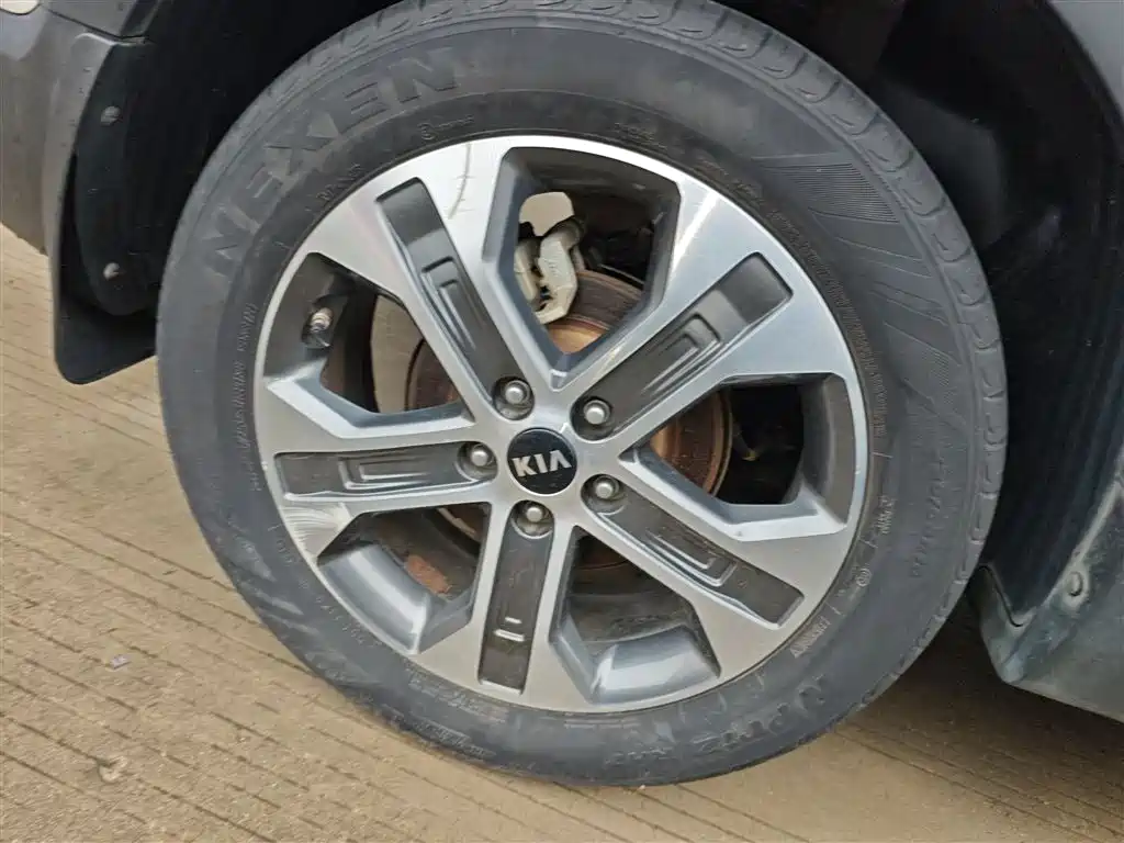 Kia Sportage 2019 2.0L Automatic Smart Luxury Edition фото 26