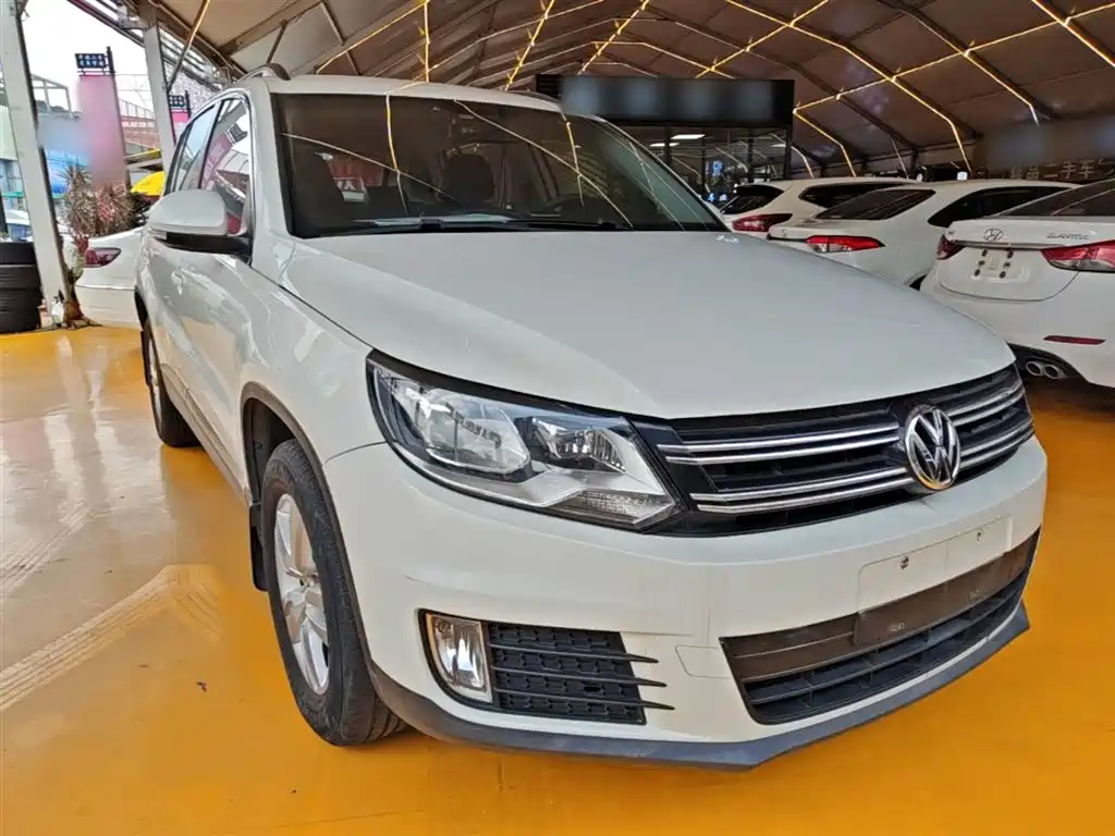Volkswagen Tiguan 2015 1.8TSI Automatic 2WD Trendline фото 4