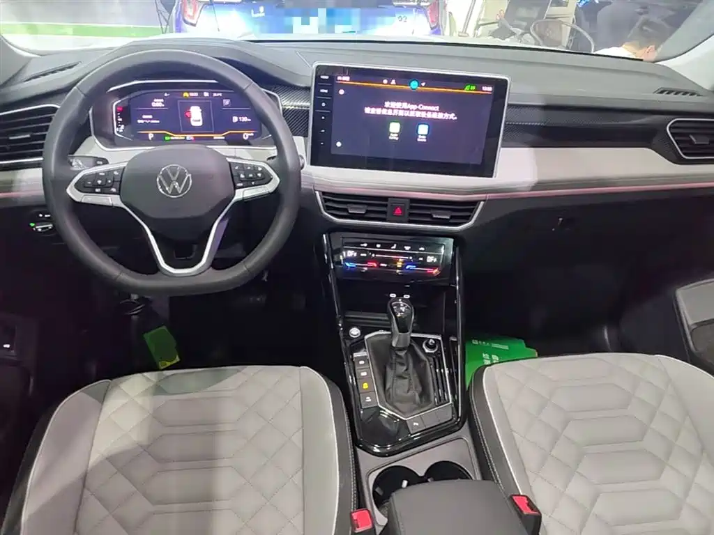 Volkswagen Tayron 2024 300TSI 2WD Luxury Plus Advanced фото 10