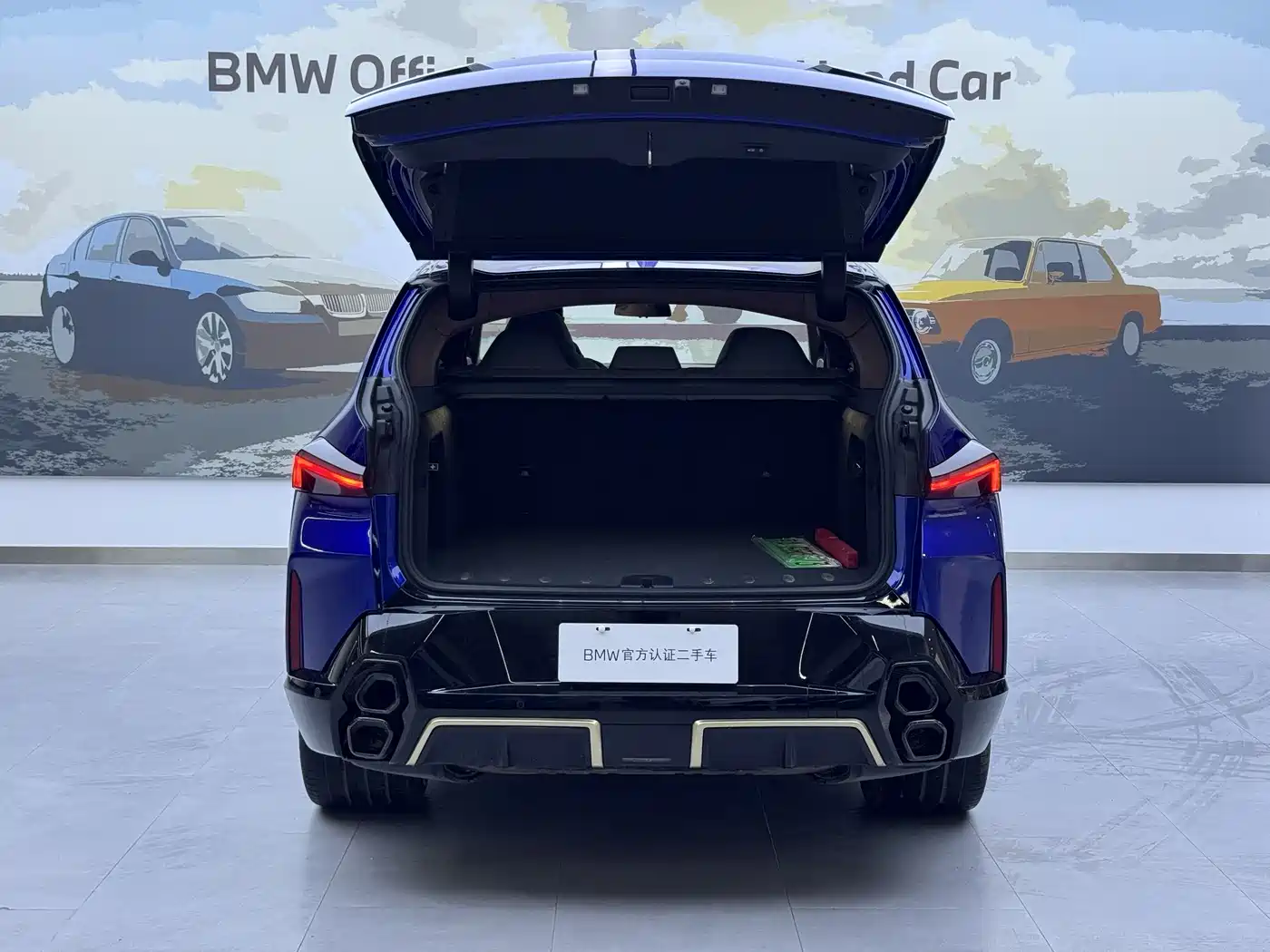BMW XM 2023 Model Base фото 8