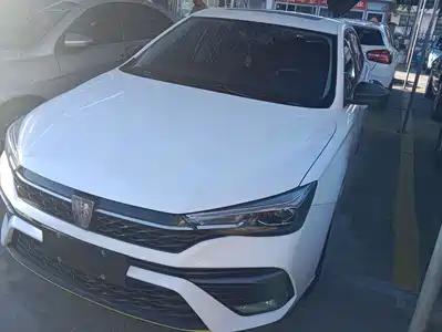Roewe i5