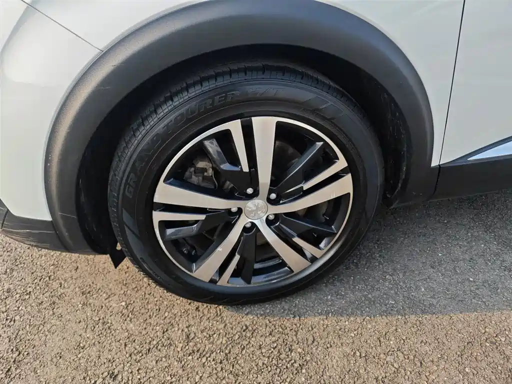 Peugeot 5008 2017 350THP 7-seat Elite Edition фото 23