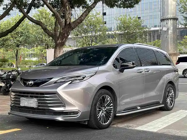 Toyota Sienna 2.5L, гибрид, Максимум