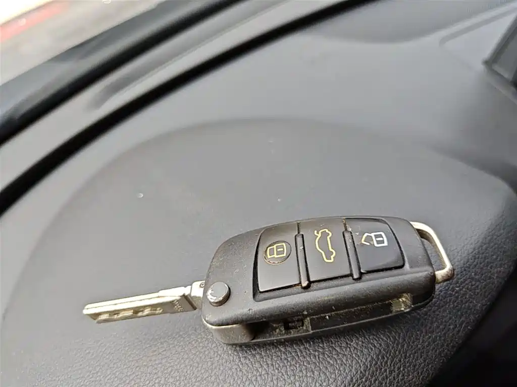 Audi Q3 2015 35 TFSI quattro Technology фото 9