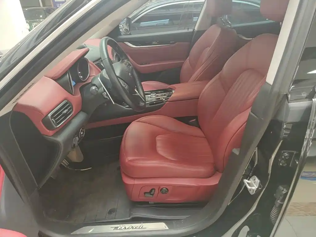 صورة 15 - Maserati Levante
