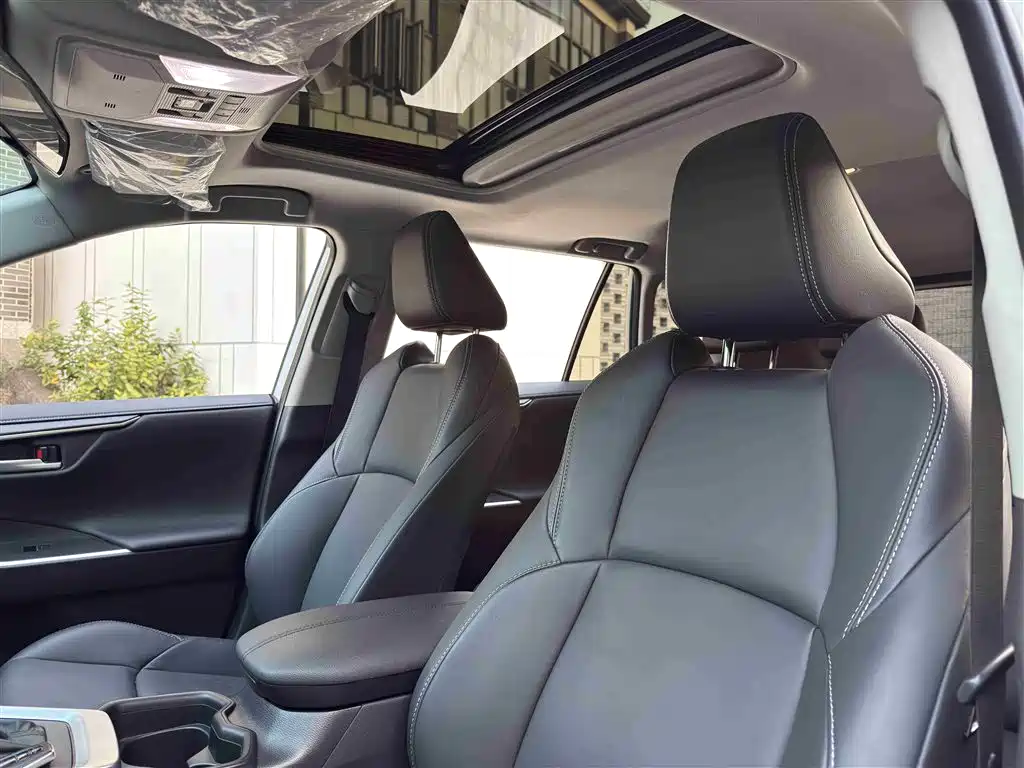 Toyota Wildlander 2023 2.0L CVT FWD Urban фото 17