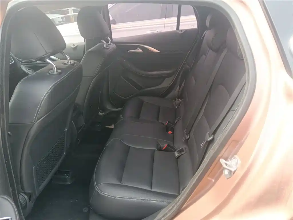 Infiniti QX30 2018 2017 1.6T 2WD Fashion Edition