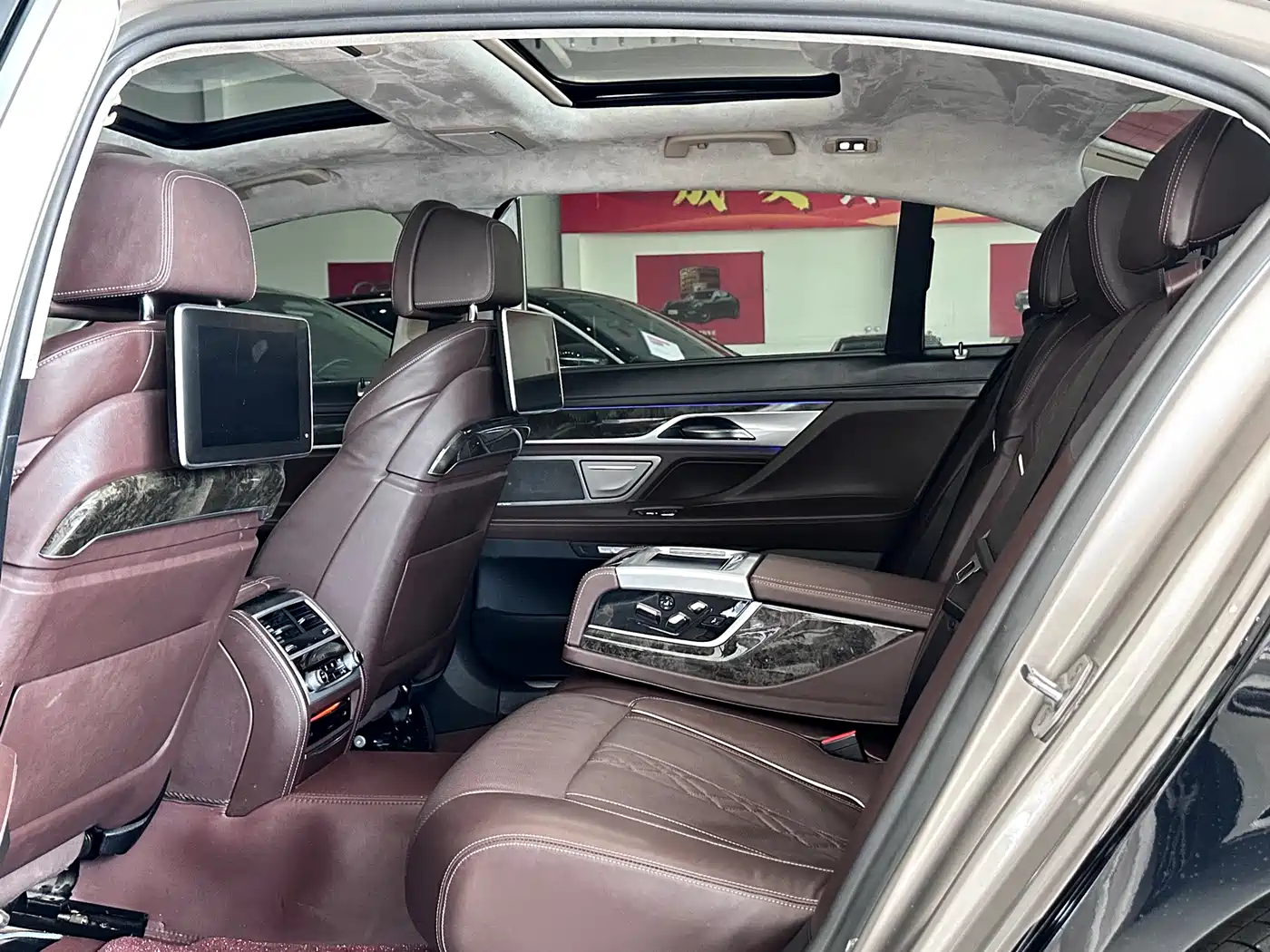 BMW 7 Series 2018 730Li Premium Type M Sport Package фото 6