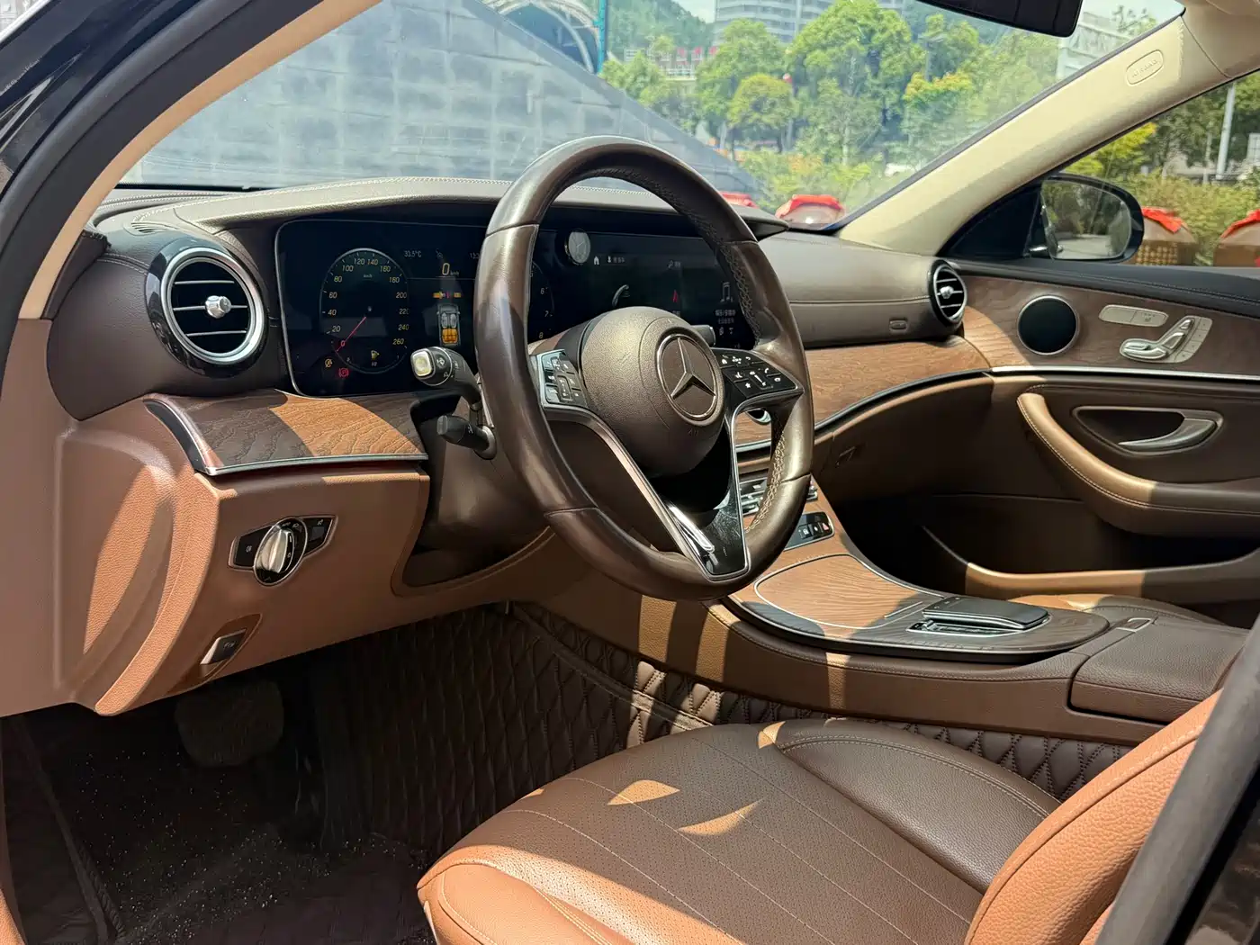 Mercedes-Benz E-Class 2021 E 300 L Fashion фото 10