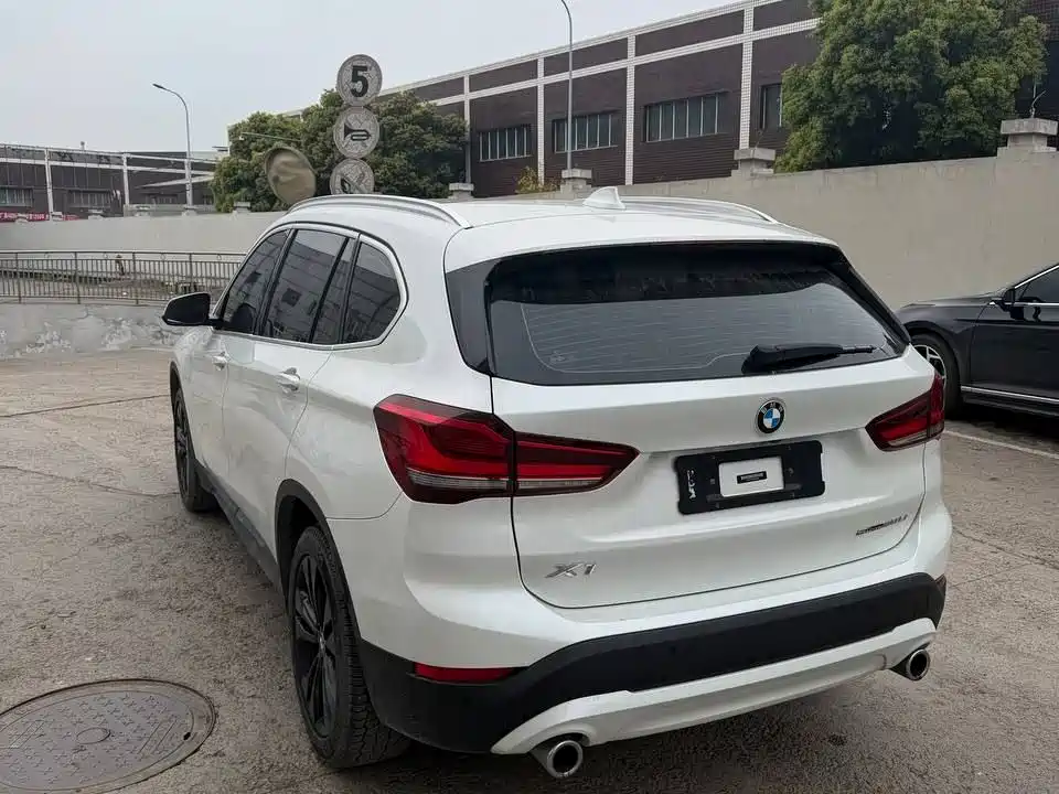BMW X1 2020 sDrive20Li Fashion Model фото 12