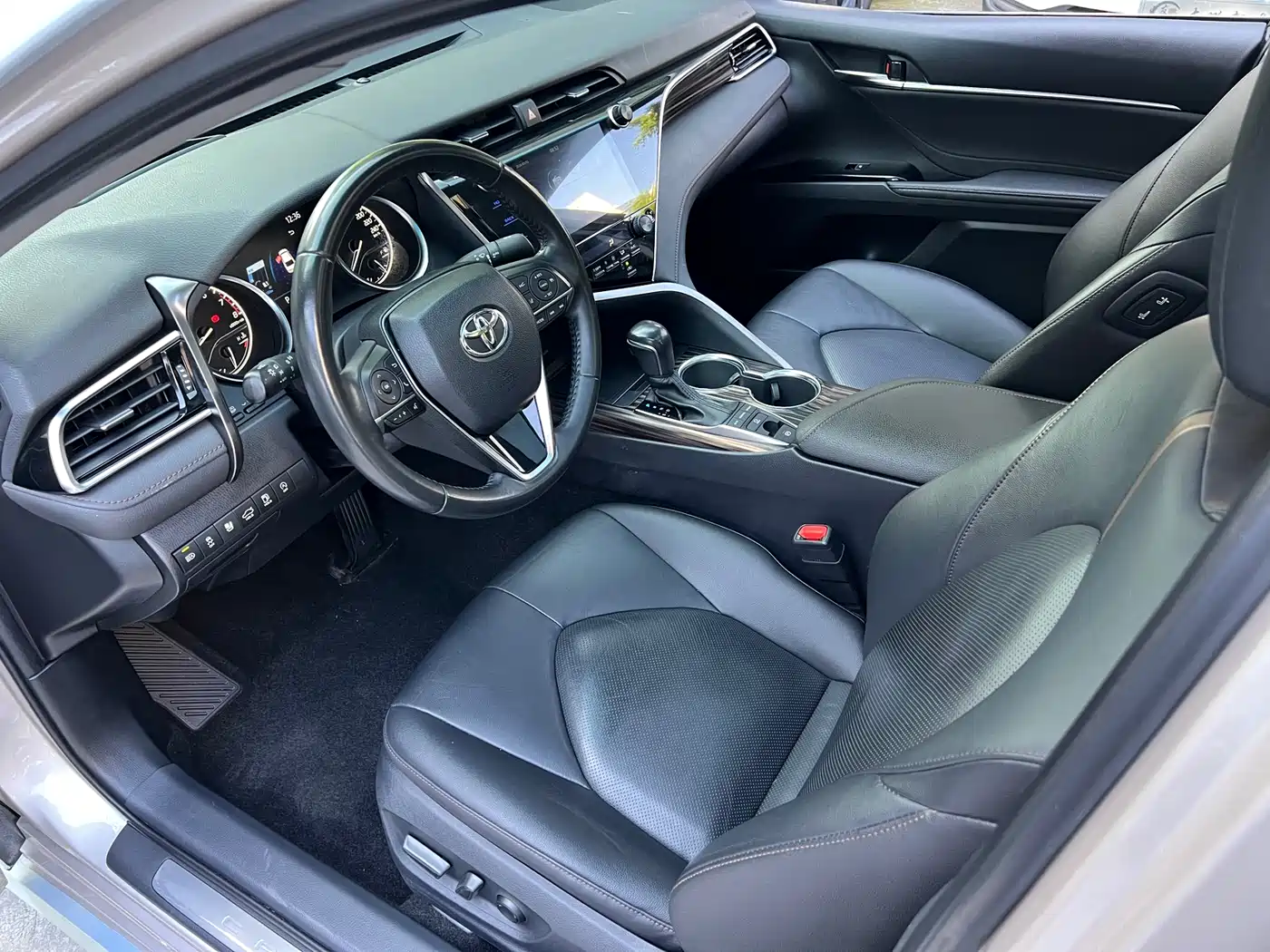 Toyota Camry 2019 2.5G Luxury Edition China VI фото 10