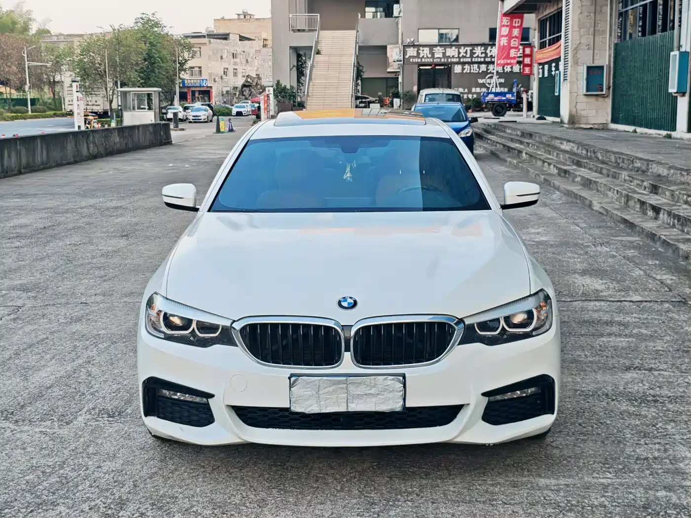 BMW 5 Series 2018 530Li xDrive M Sport Package фото 21