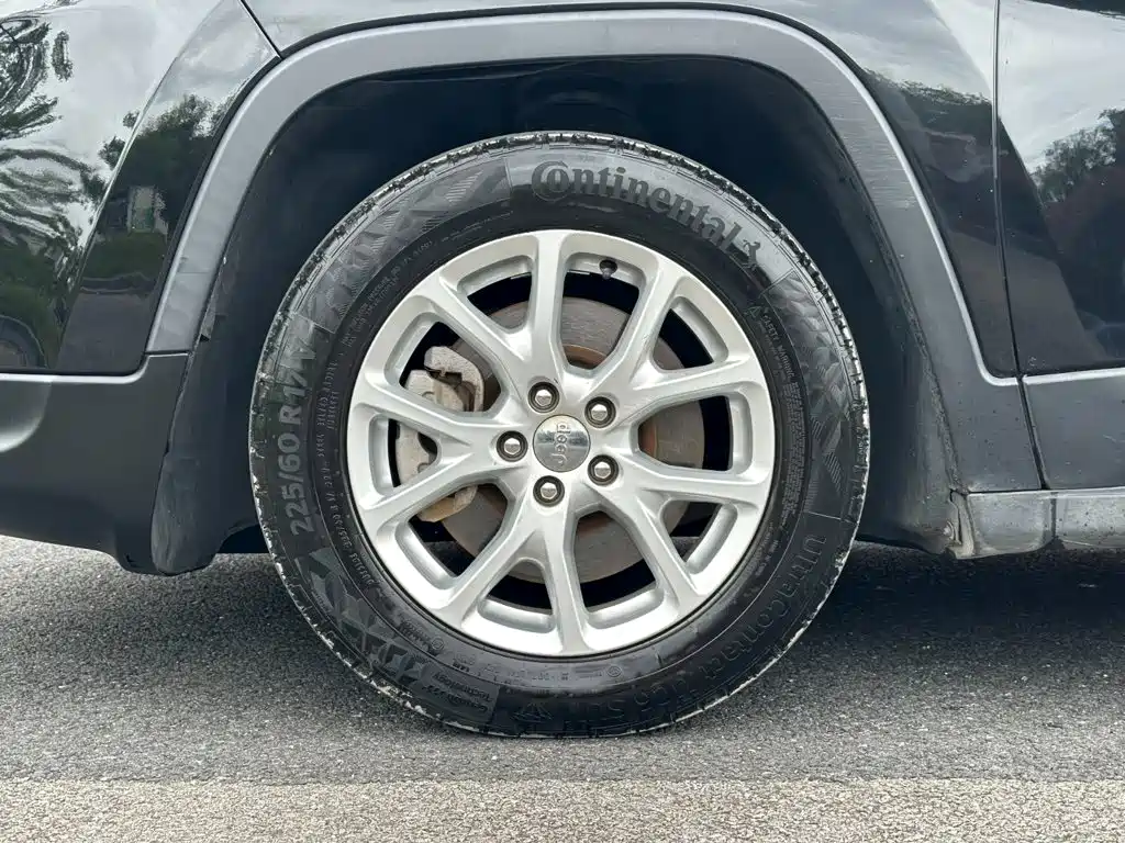 Jeep Cherokee 2018 2017 2.0L Superior Edition
