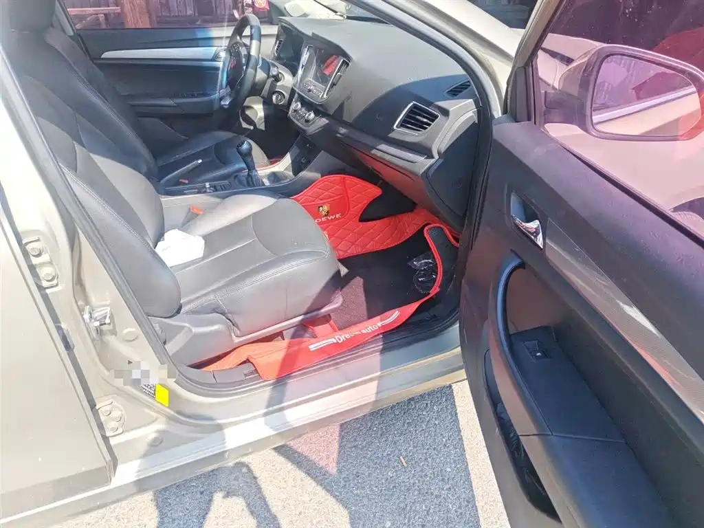 Roewe 360 2018 2018 PLUS 1.5L Manual Exclusive Edition