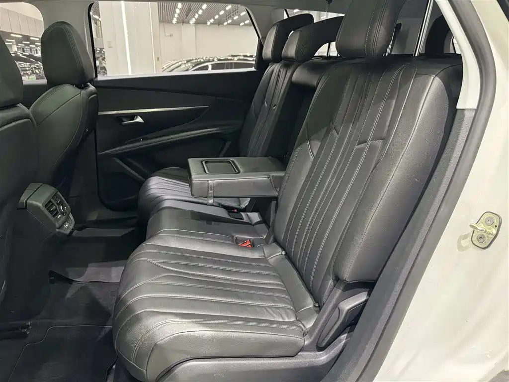 Peugeot 5008 2018 2017 380THP 7-seat Luxury Edition