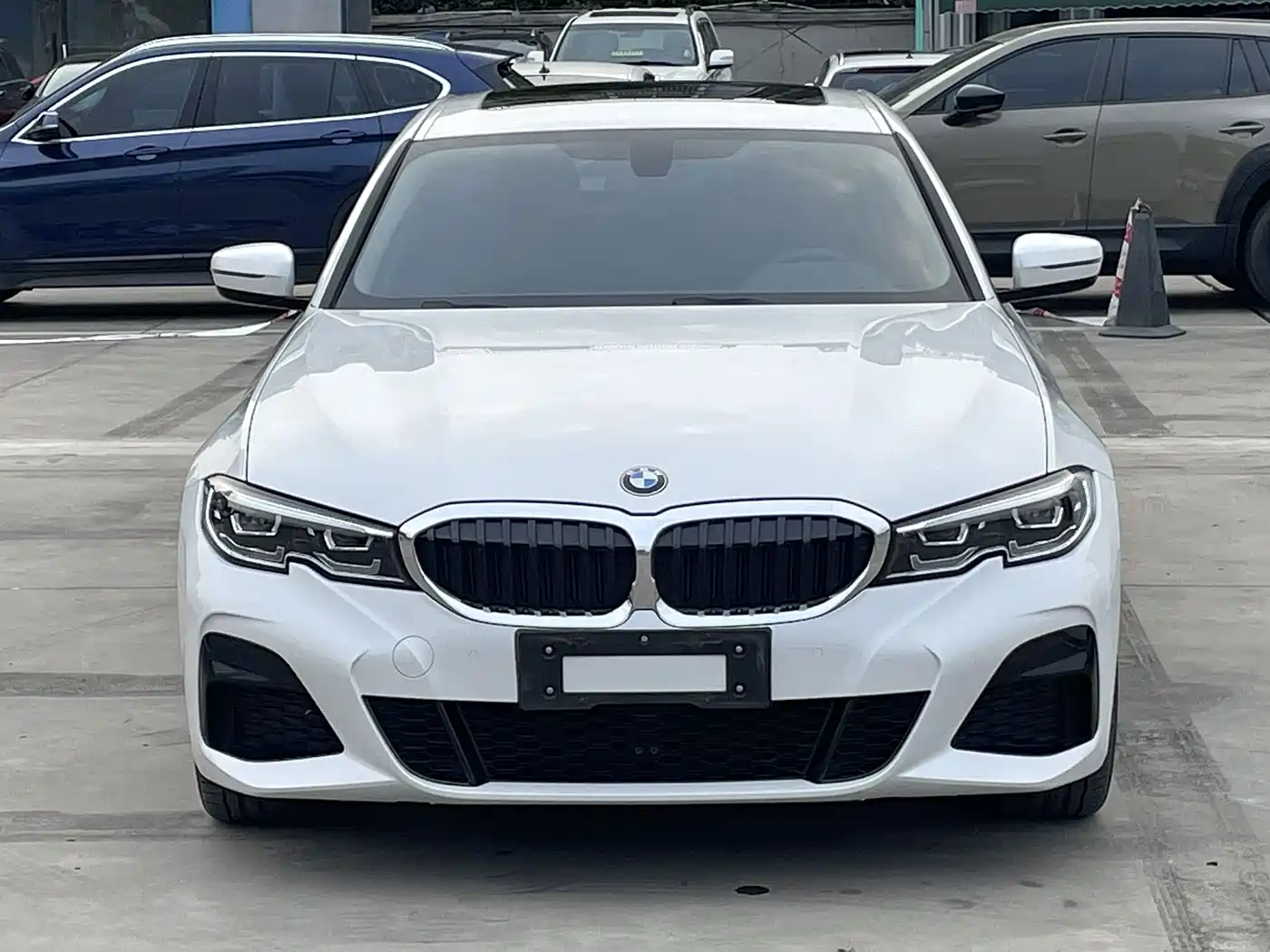 BMW 3-SERIES