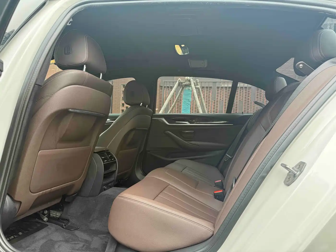 BMW 5 Series 2019 525Li M Sport Package фото 15