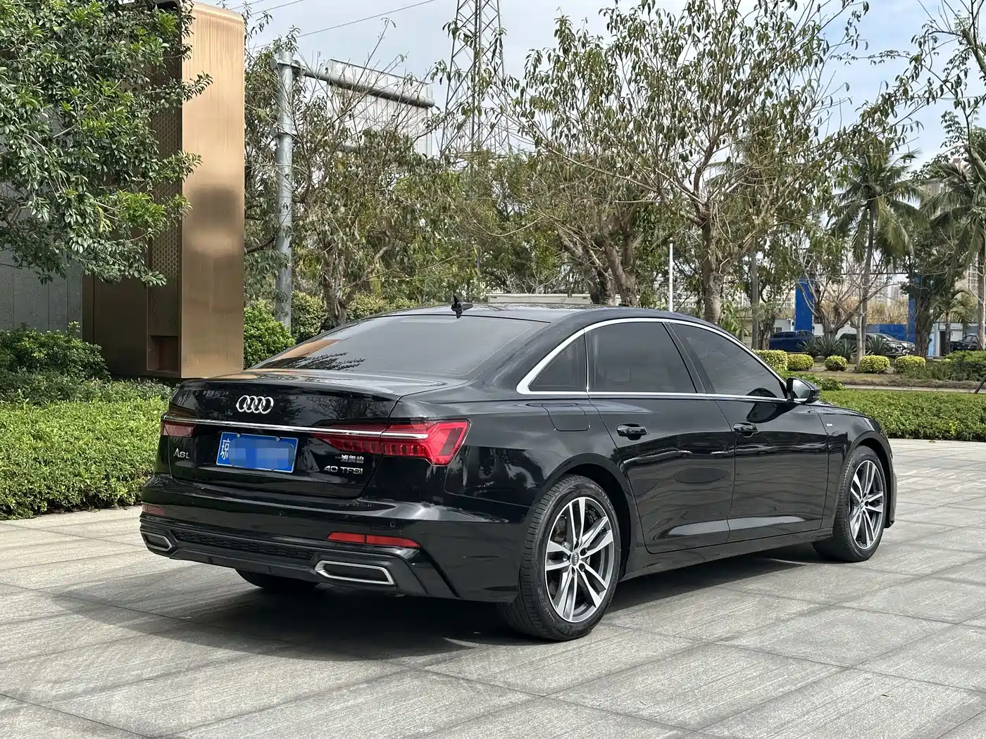 Audi A6L 2021 40 TFSI Luxury Sport фото 6