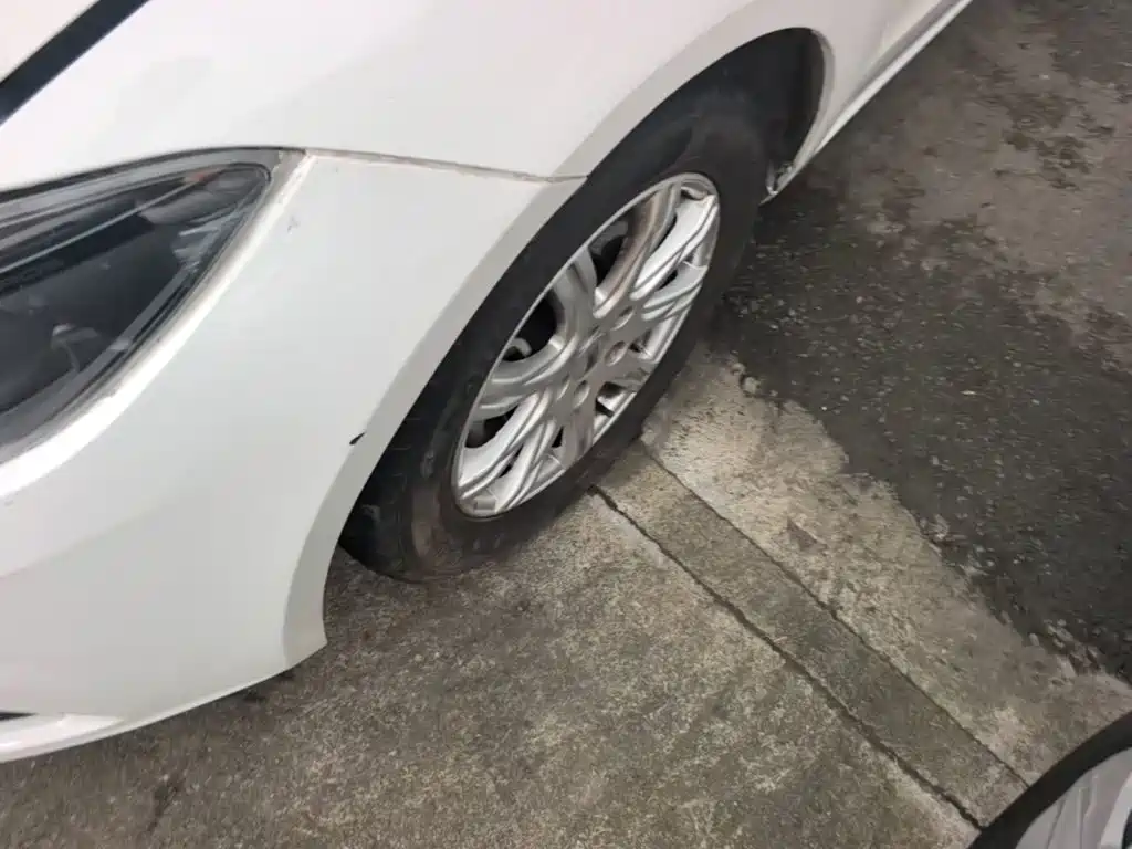 Qoros 3 2018 2018 Sedan 1.6L Auto Leading