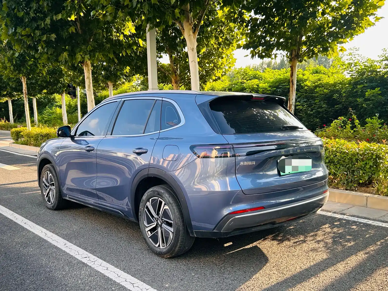 Фото 10 - Geely Galaxy Galaxy Starship 7 EM-i