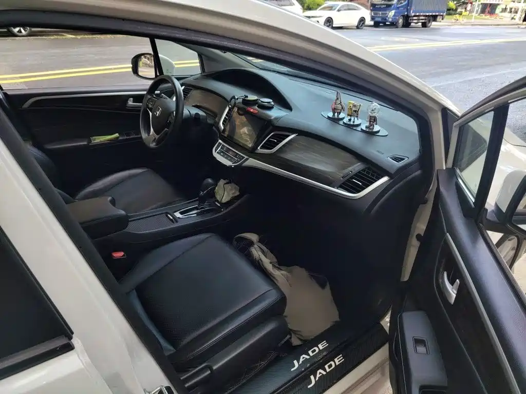 Honda Jade 2019 2017 1.8L Automatic Comfort Edition 5-seater