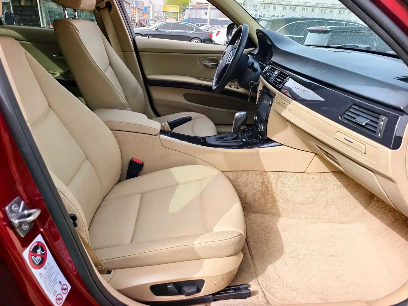 BMW 3 Series (Import) 2012 318i Leading фото 15