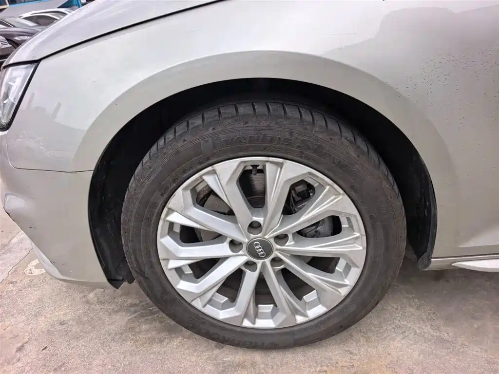 Audi A4L 2019 40 TFSI Progressive (China VI) фото 6