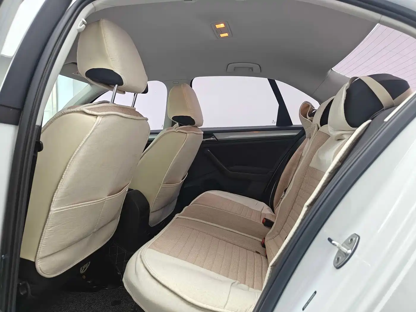 Volkswagen Bora 2018 1.5L Manual Fashion фото 11