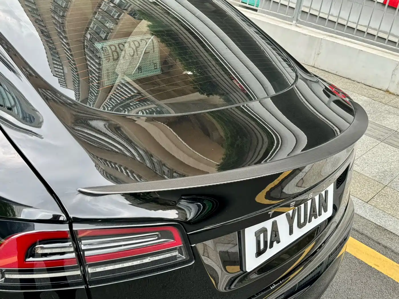 Tesla Model S 2023 Tri-motor AWD Plaid фото 9