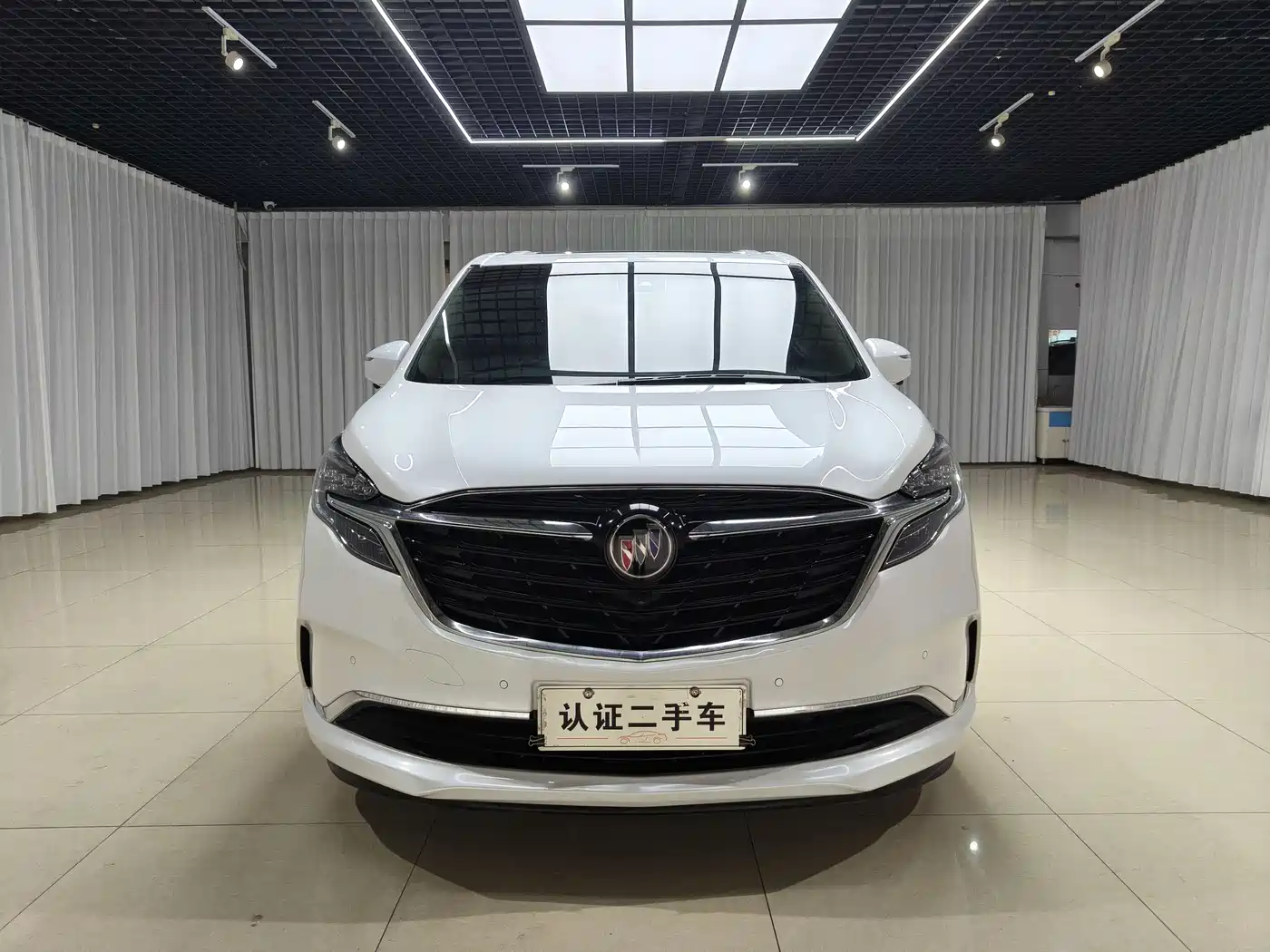 Buick GL8 2021 ES Landlord 653T Premium фото 2