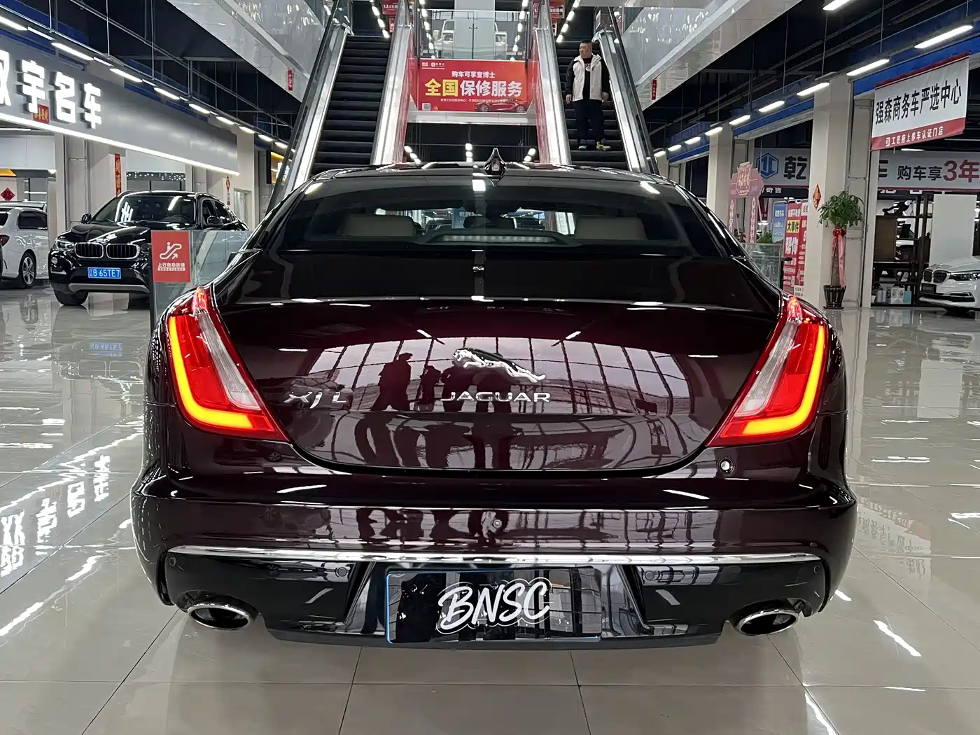 JAGUAR XJ