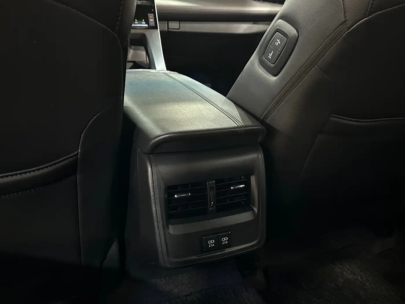 Toyota Avalon 2021 2.5L Luxury Edition фото 15