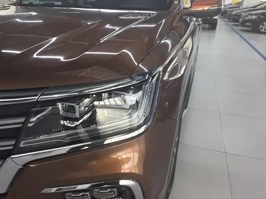 Roewe RX8 2018 2018 30T Smart Internet 2WD Flagship Edition