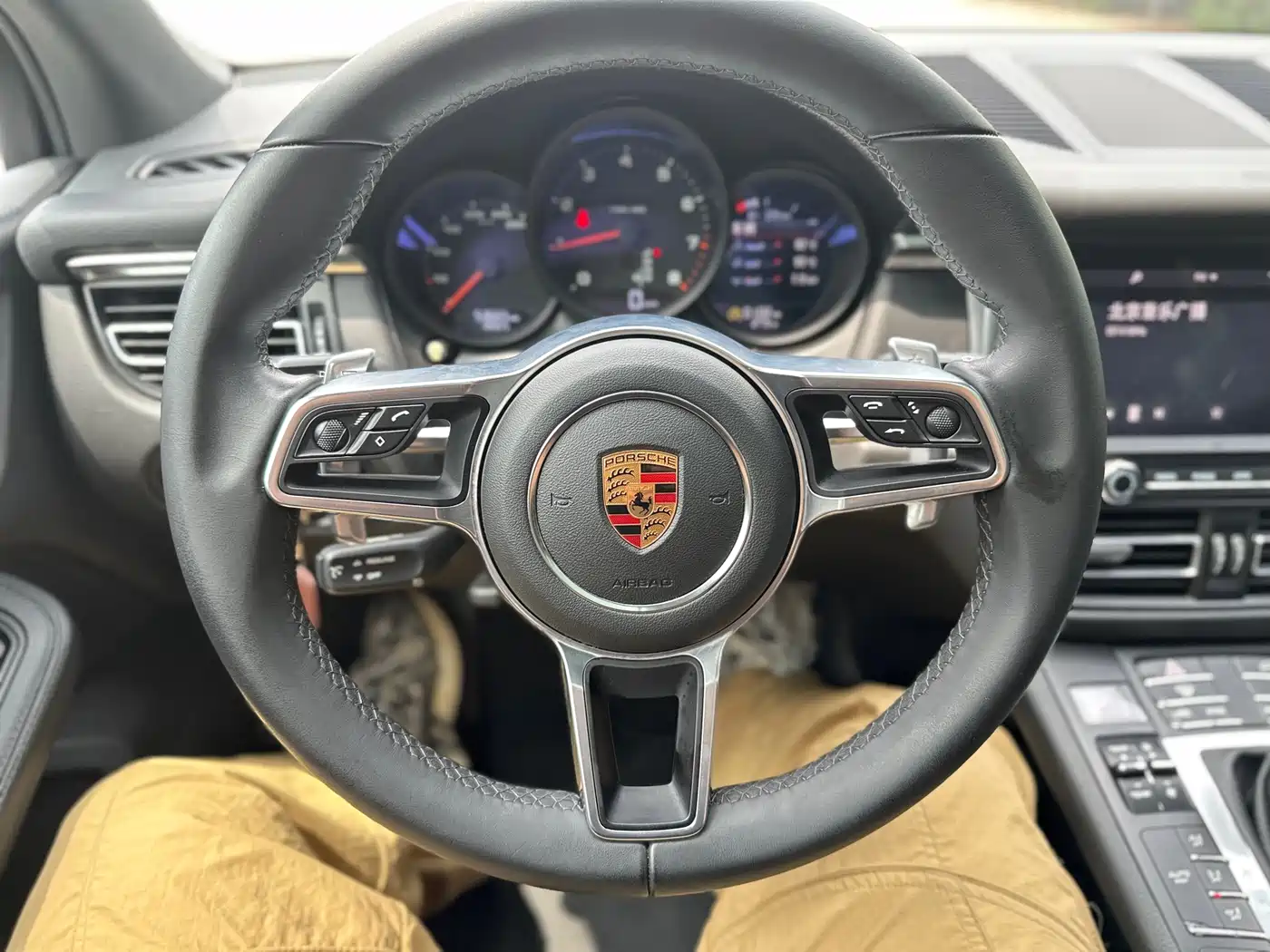 Porsche Macan 2020 Macan 2.0T фото 23