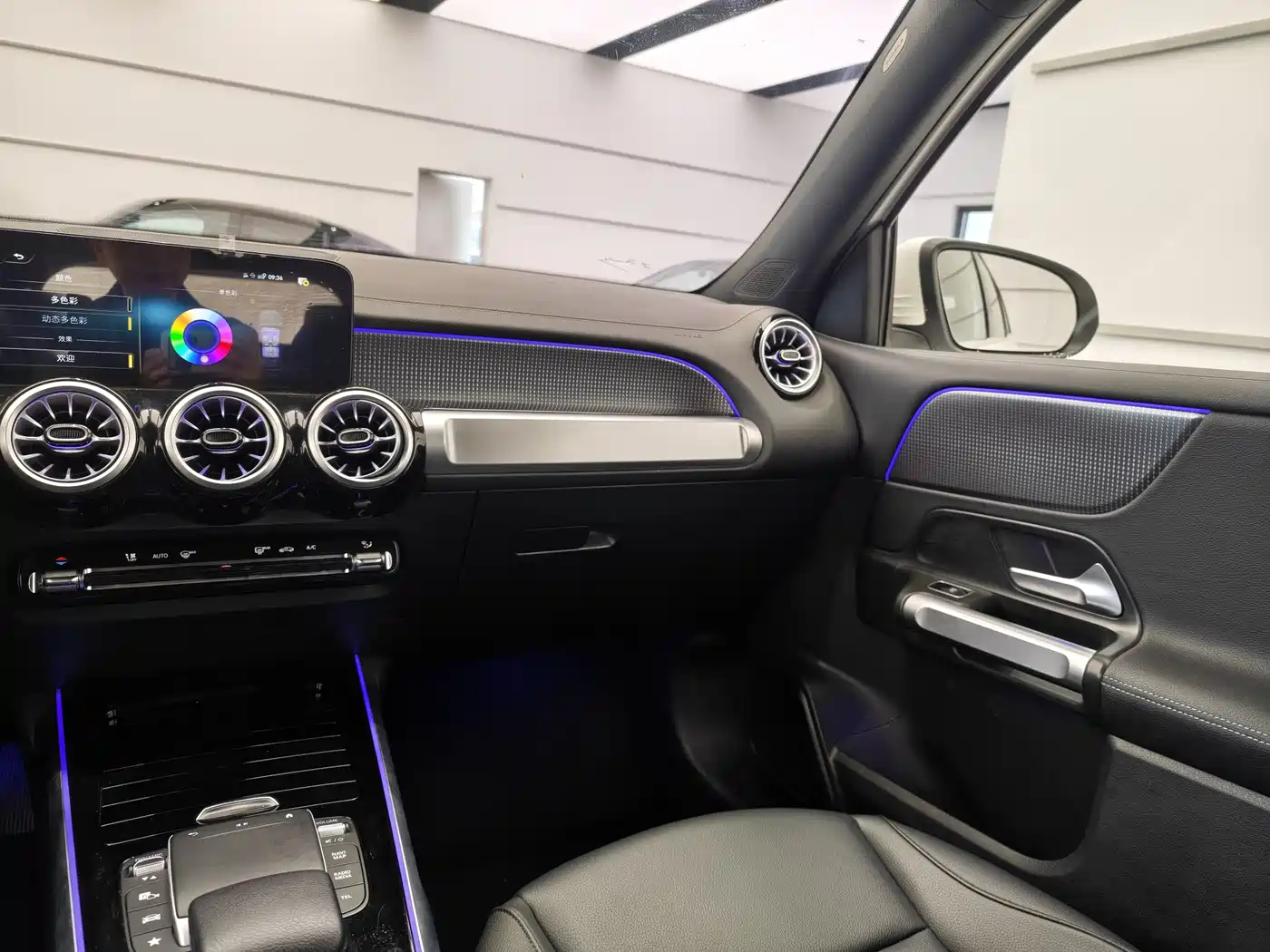 Mercedes-Benz GLB 2023 GLB 220 Dynamic фото 7