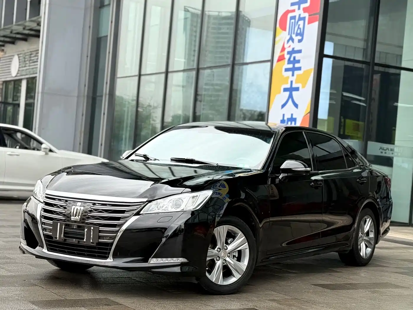 Toyota Crown 2015 2.5L Smart Edition