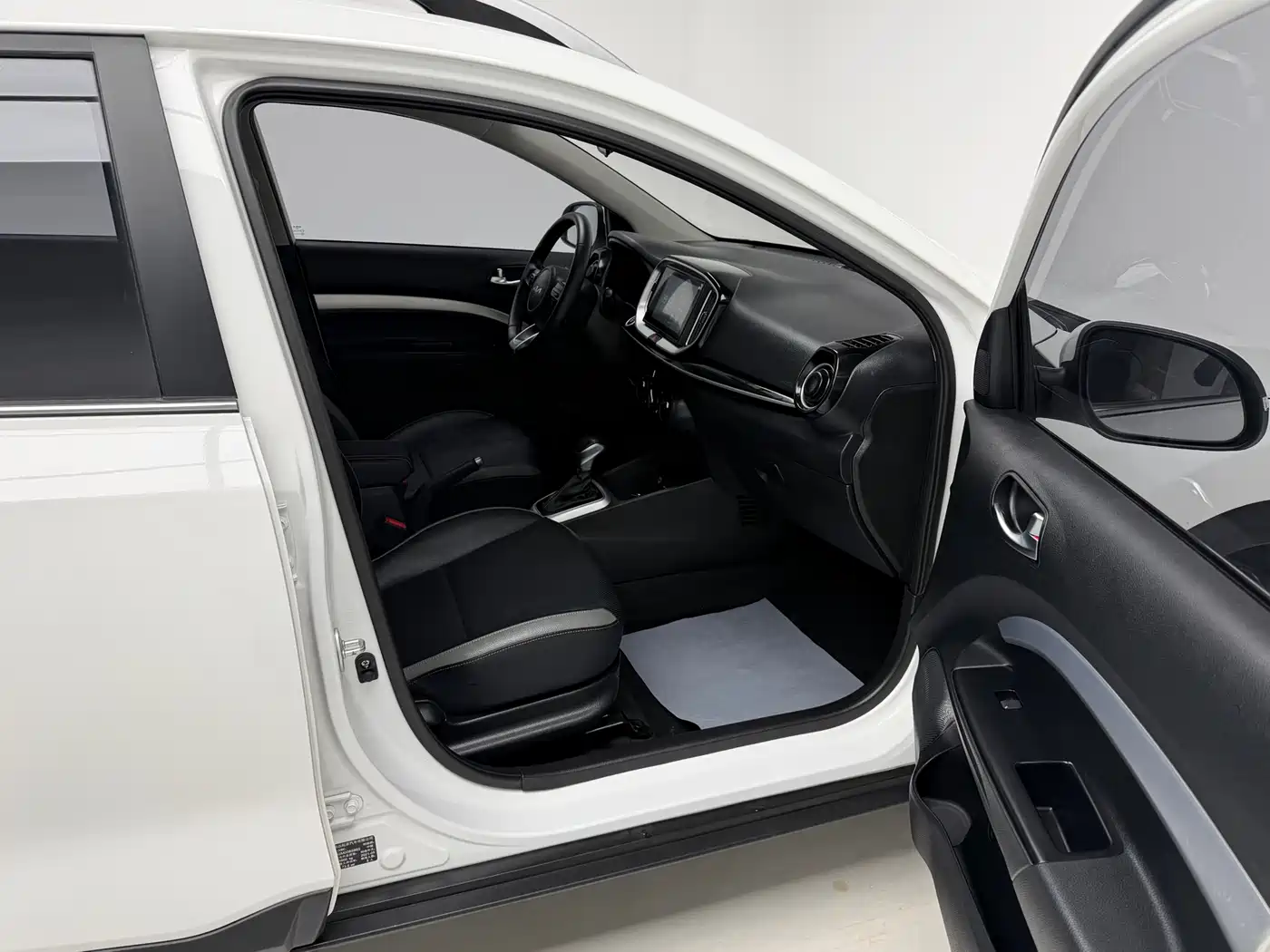 Kia KX1 2021 1.4L CVT Fun Edition фото 17