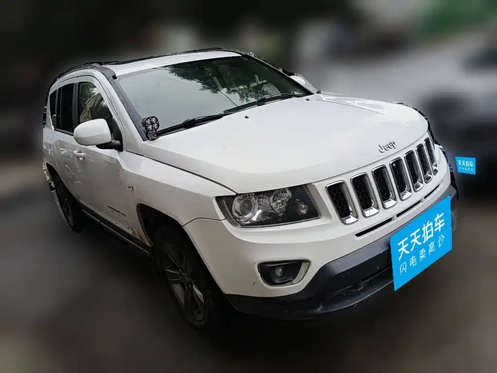 Jeep Compass (Import) 2015 2014 Facelift 2.4L 4WD Comfort Edition