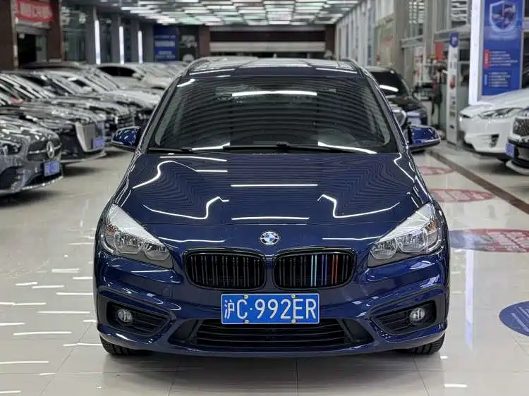 BMW 2 Series Touring 2016 218i Fashion Model фото 2